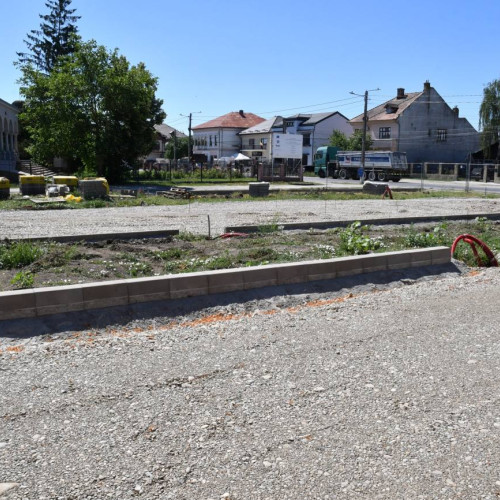 orașul Răcăciuni primește un nou parc pentru relaxare și comemorare