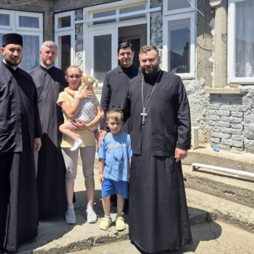 Protoieria Focșani I a organizat o acțiune caritabilă pentru familia Roman din Parohia Jariștea I
