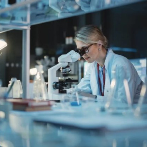 Universitatea de Medicină și Farmacie „Iuliu Hațieganu” din Cluj-Napoca organizează admitere pentru programele de asistență medicală