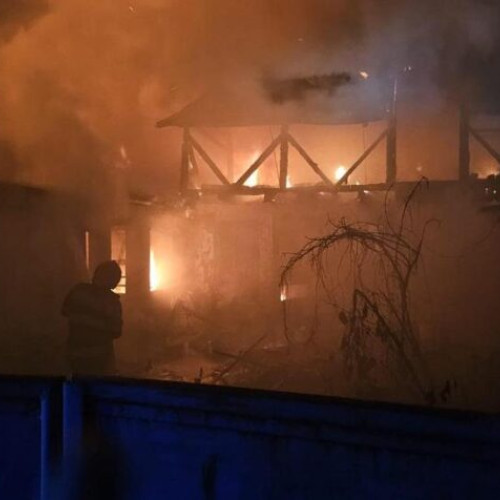 Incendiu la o gospodărie din comuna Vidra în noaptea de vineri spre sâmbătă