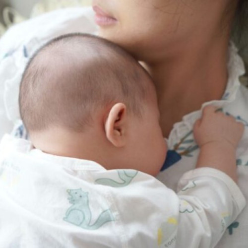 Bursele pentru mame minore nu vor mai fi acordate din anul școlar 2025-2026