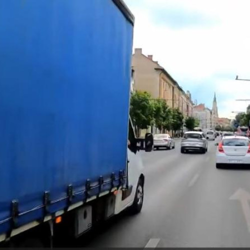 Scenă bizară surprinsă pe bulevardul 21 Decembrie 1989 din Cluj-Napoca