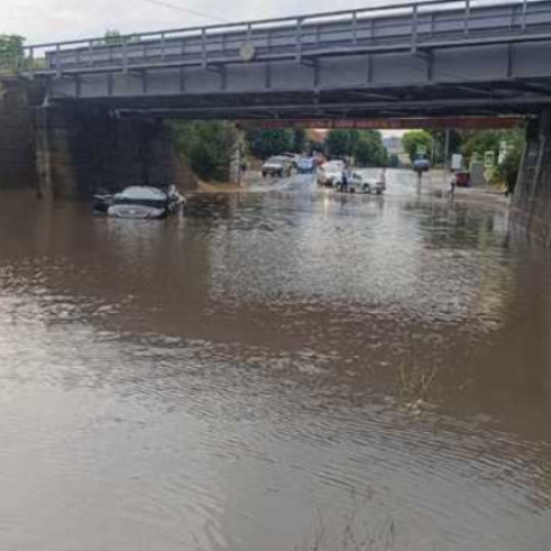 Inundatii si incidenta cauzate de ploile torentiale in Fagaras