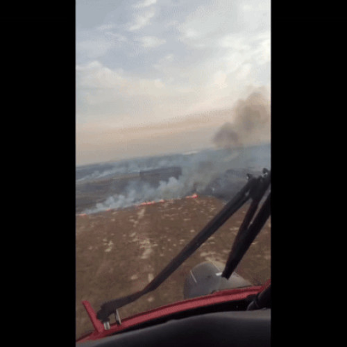 coșmar pentru localitatea Chilia: incendiul de vegetație reîncepe și necesită intervenții speciale