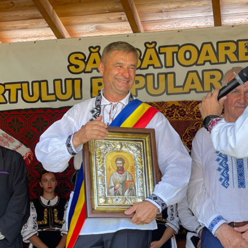 Primarul din Jucu a sărbătorit ziua de naștere în satul Gadalin, de Ziua Portului Popular