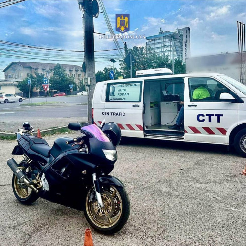 incident în Târgoviște: polițiștii au efectuat o acțiune “blitz” pentru depistarea vehiculelor zgomotoase