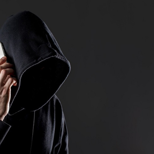 Blocați apelurile cu numere false de identificare de către operatorii de telefonie începând cu 7 iulie