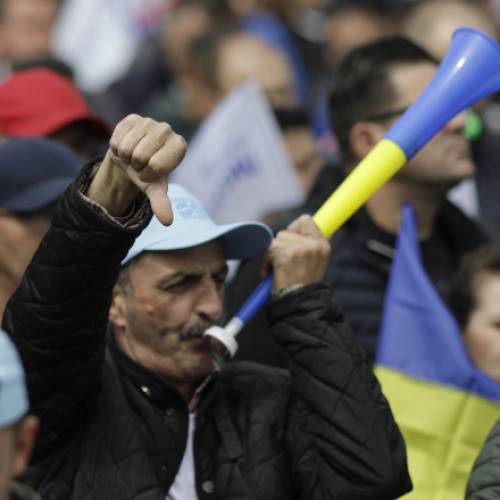 Blocul Național Sindical propune reducerea finanțării partidelor și știrbirea beneficiilor parlamentarilor în contextul austerității