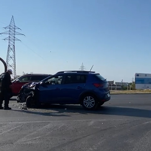 Accident la Midia: două persoane rănite ușor, refuză transportul la spital