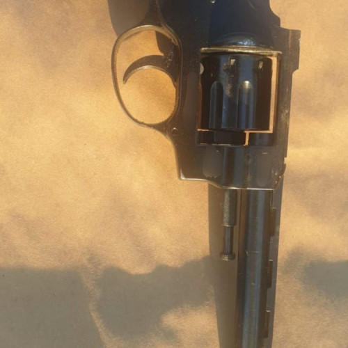 Polițiștii din Maramureș au deschis dosar penal pentru conducere sub influența alcoolului și deținere ilegală de arme