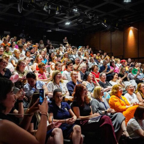 Estivalul de teatru reunește cele mai mari nume ale scenei în București