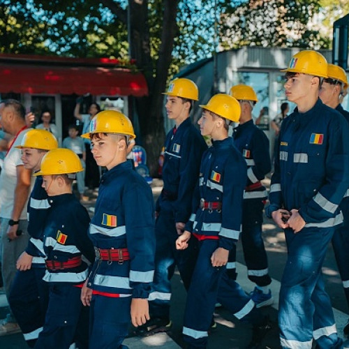 echipe din satul mare, care au participat la concursul național de prevenire a incendiilor