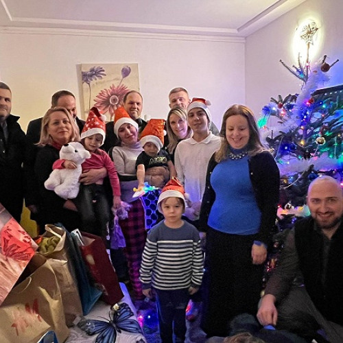 Social-democrații din Satu Mare aduc Crăciun Fericit copiilor singuri