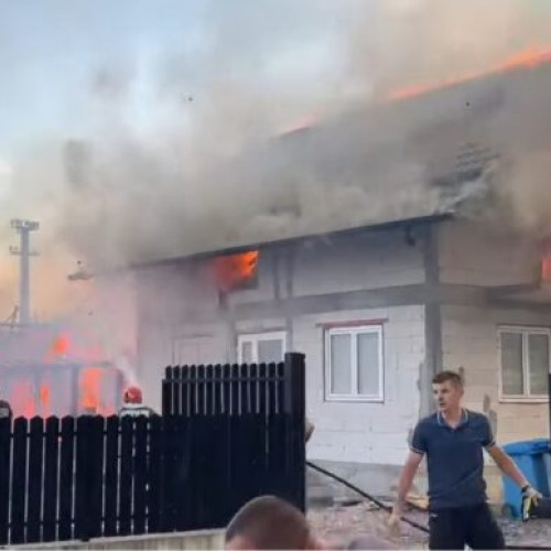 Incendiu puternic la Horodnic de Sus