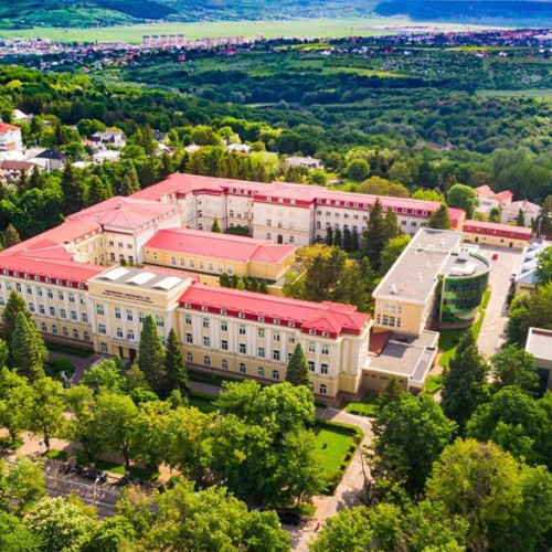 Universitatea de Științele Vieții "Ion Ionescu de la Brad" din Iași a anunțat startul procesului de admitere pentru anul universitar 2025-2026, programat să înceapă miercuri, 9 iulie, și se va încheia pe 22 iulie. Tinerii interesați se pot înscrie la orice dintre cele patru facultăți ale universității, fie personal, fie online, pentru diverse programe de studii.