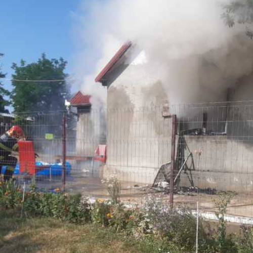 Incendiul din Mihesu de Câmpie: o femeie a fost găsită carbonizată în propria locuință