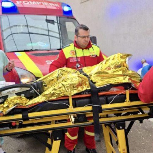 Copil de un an, grav după arsuri provocate de apă fierbinte în Botoșani