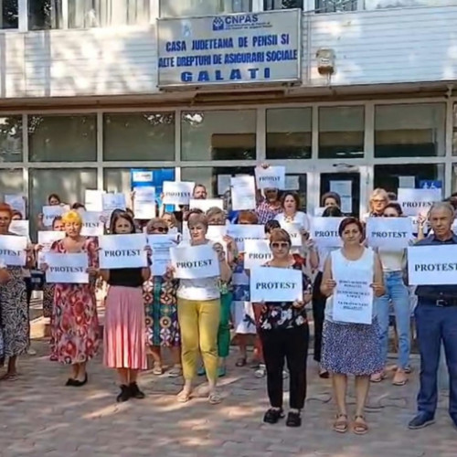 angajații casei județene de pensii galati protestează din nou