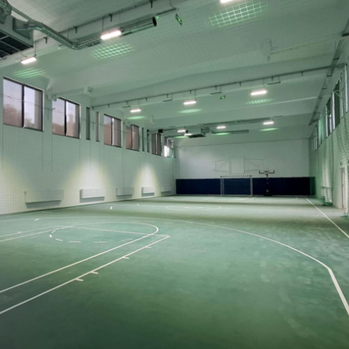 renovarea salii de sport de la liceul de marina, finalizată în Galați