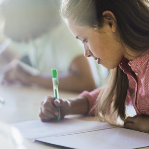 start de an școlar pentru absolvenții de clasa a VIII-a începând cu data de 14 iulie 2025, când trebuie să completeze fisele de opțiuni pentru admitere. Potrivit calendarului oficial publicat de Ministerul Educației, această etapă se încheie pe 21 iulie, iar completarea fiselor trebuie realizată conform modelului stabilit de Comisia Națională de Admitere.