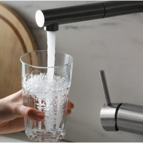 Importanța hidratării în timpul valurilor de caniculă