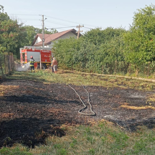 Incendii de vegetație în județul Botoșani din cauza folosirii necontrolate a focului