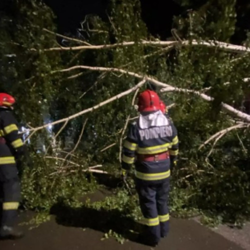 Fenomene meteorologice extreme au provocat pagube în peste 80 de localități din 19 județe din România