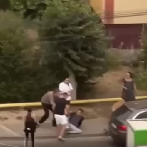 incident violent în micro 3, turda: tânăr lovit repetat într-un incident filmat