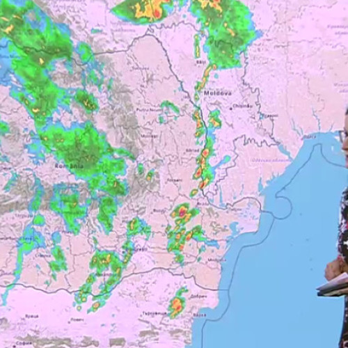 Furtuni puternice și temperaturi ridicate în România: expert meteorolog explică situația