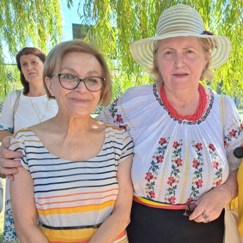 Sărbătoare în comuna Cavadinesti pentru maestroara Maria Abaza