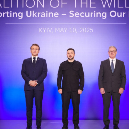 Europa și Marea Britanie renunță la planurile de a trimite mii de soldați în Ucraina, după ce încercările lui Donald Trump de a negocia încetarea războiului au eșuat, relatează Digi24.ro. Potrivit informațiilor, grupul denumit „coaliția celor dispusi” va concentra acum discuțiile pe susținerea Kievului într-un război de uzură împotriva forțelor ruse.