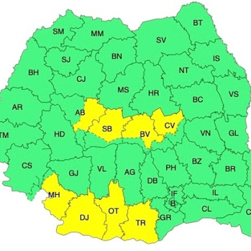 Vijelii puternice au lovit România: emisă atenționare de cod galben