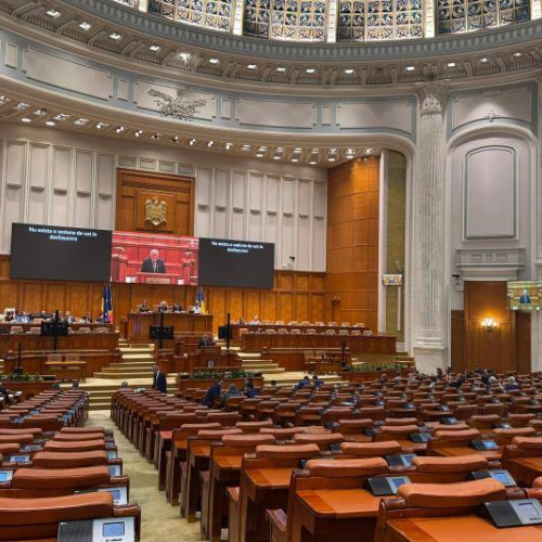 Motiunea de cenzură depusă de AUR împotriva guvernului Bolojan, prezentată în Parlament