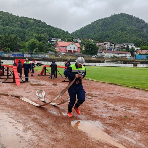 Începutul etapei interjudetene a concursurilor profesionale ale serviciilor voluntare și private pentru situații de urgență