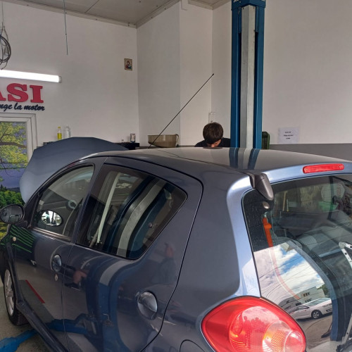 Service auto 3 Asi din Botoșani angajează personal pentru schimb ulei