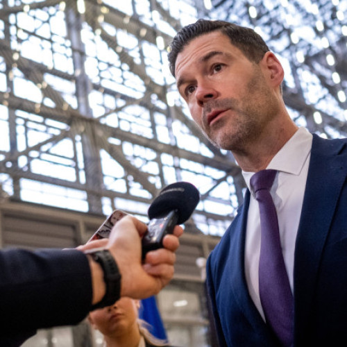 Ministrul suedez al migratiei, socat si ingrozit dupa implicarea fiului sau in grupuri de extrema dreapta