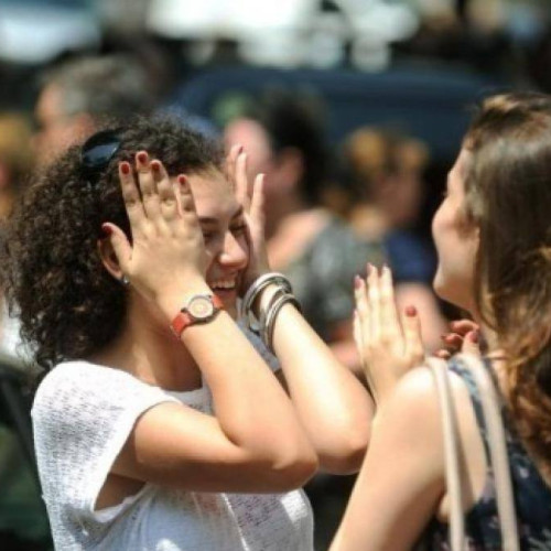 Rezultatele finale ale examenelor naționale au fost publicate, iar acum elevii de clasa a VIII-a trebuie să-și aleagă liceul. Într-o postare pe social media, Gabriela Istrate, un dascăl cunoscut din Dâmbovița, indică principalele aspecte pe care trebuie să le ia în considerare elevii înainte de a decide.