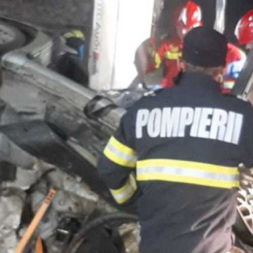 Accident mortal în județul Bihor: o persoană a murit, alta grav rănită