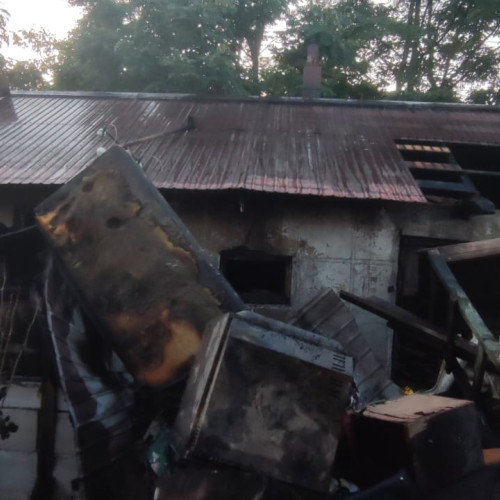 Incendiu în gospodărie din Putureni, localitate din județul Botoșani