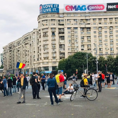 protest al sindicaliștilor din anar în fața ministerului mediului