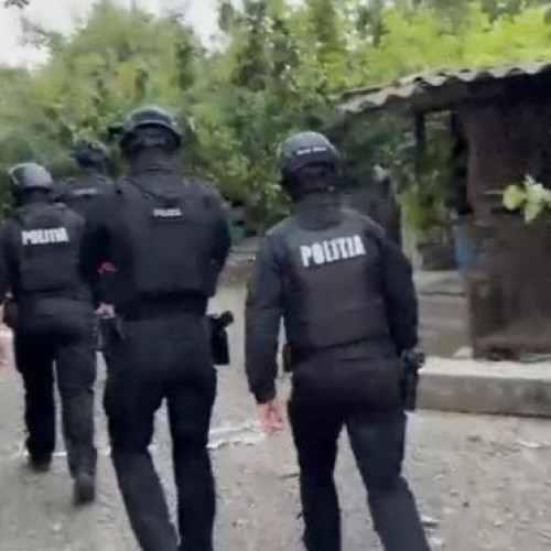 Șofer bătut și fără permis retinut după o urmărire pe drumurile din Vorona