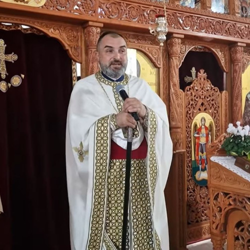 Parintele Dragoş Cristian Buzea, numit oficial protopop al protoieriei Callatis, a fost sfințit recent într-o ceremonie desfășurată la Biserica „Sfântul Nicolae” din Mangalia, județul Constanța. Ceremonia a fost oficiată de Înaltpreasfințitul Părinte Teodosie, arhiepiscopul Tomisului, relatează site-ul ziarulamprenta.ro.