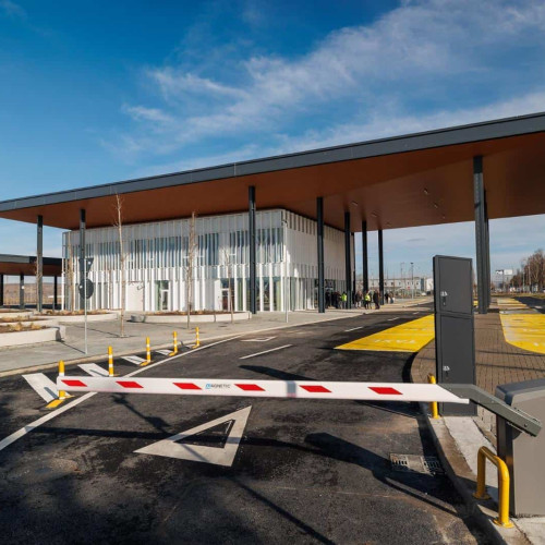 Reducere semnificativă a tarifelor de parcare la aeroportul din Cluj-Napoca