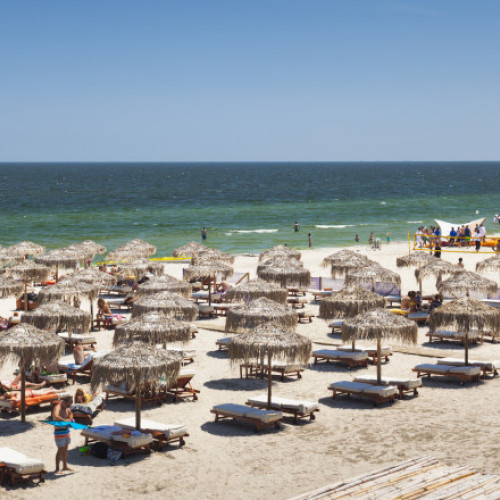 Fenomen neobișnuit pe litoralul românesc: temperatura apei mării a scăzut brusc