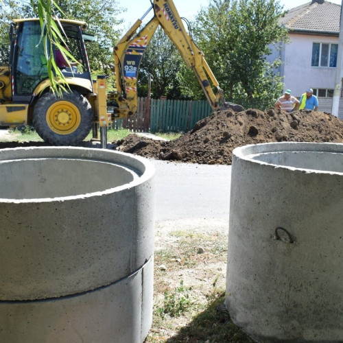 Contractul pentru extinderea rețelei de canalizare în Ciocarlia, semnat de SC ELI &amp; DEN TRADING SRL