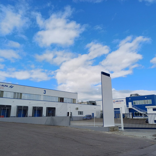 Fabrica de textile pentru copii din Botoșani, transformată în fabrică de transformatoare