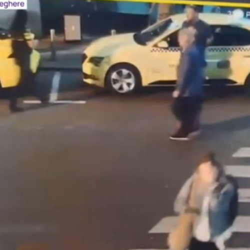 Taximetrist amendat după refuzul unui client la aeroportul Otopeni
