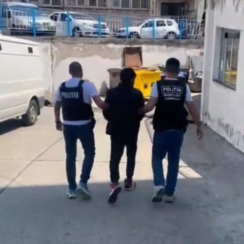 minor din Cluj retinut pentru furt și fraude informatice