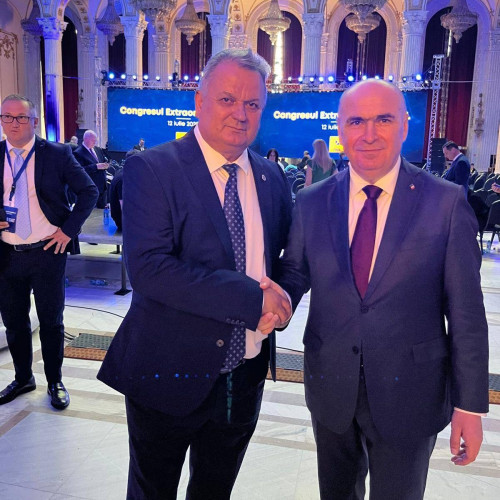 congresul extraordinar al pnl a avut loc la palatul parlamentului