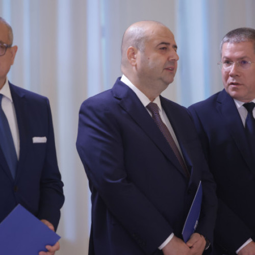 Trei noi judecători ai Curții Constituționale depun jurământul la Cotroceni